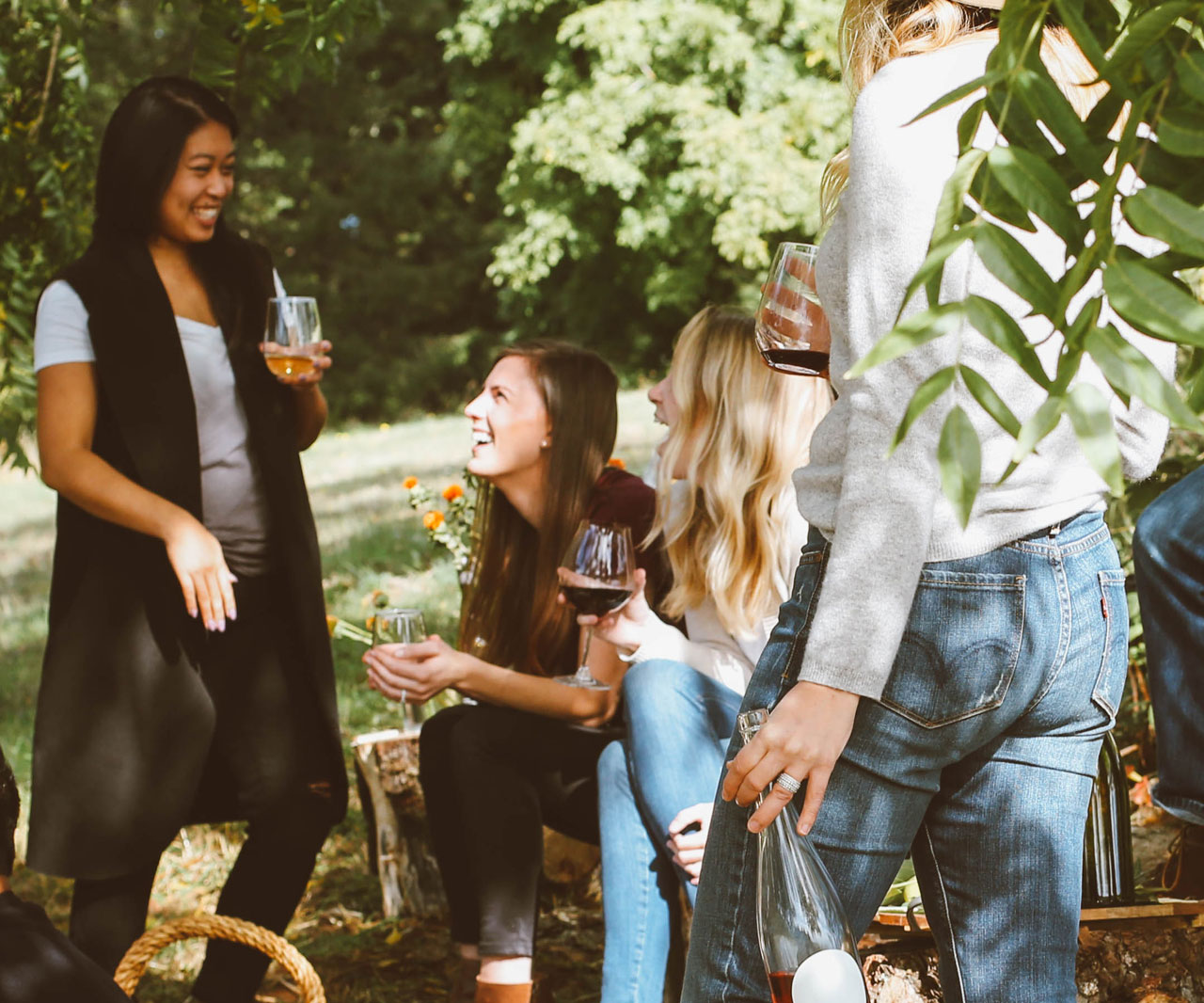 When you can—and can’t—bring an uninvited guest to a party