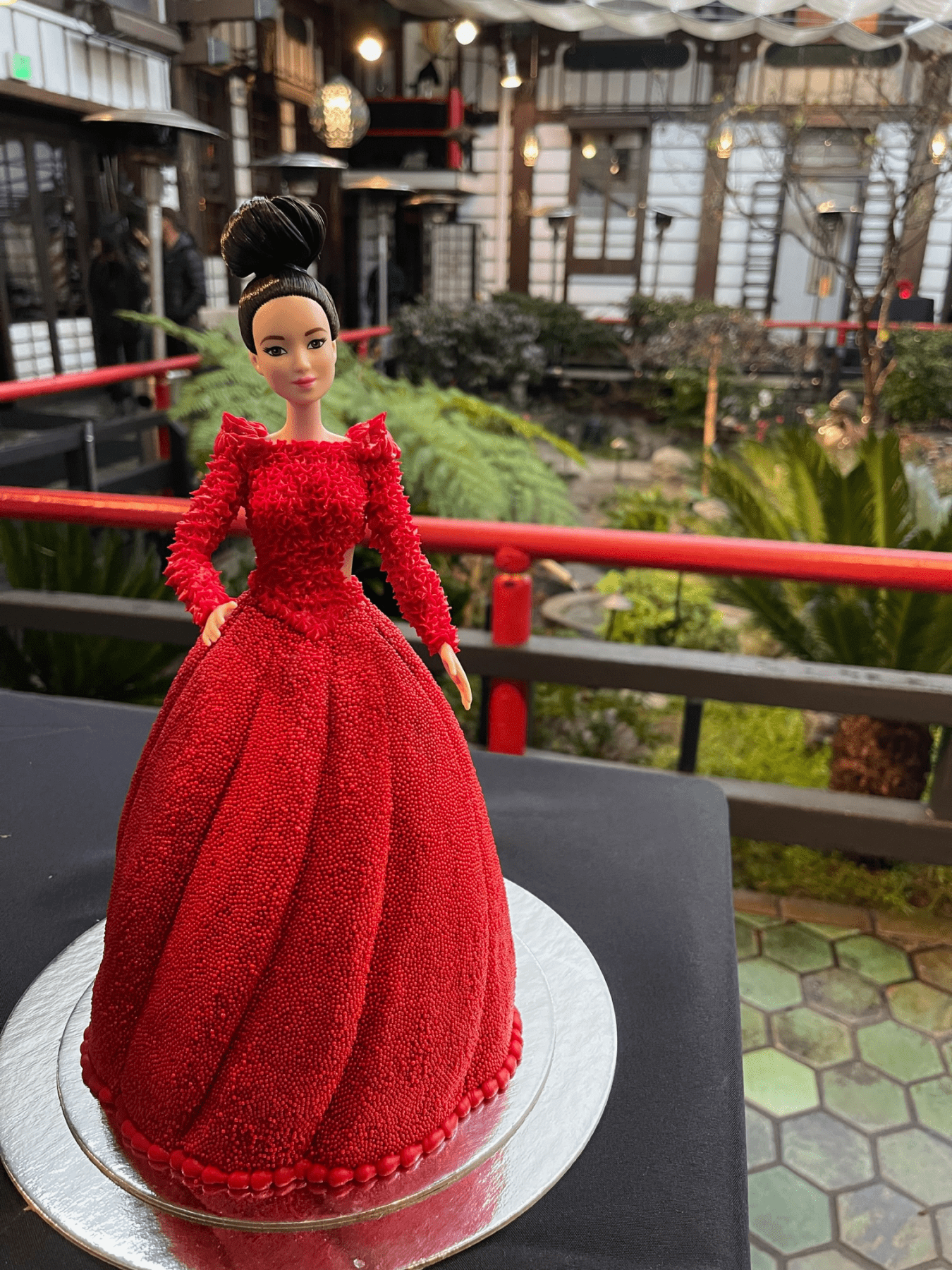 A doll cake.
